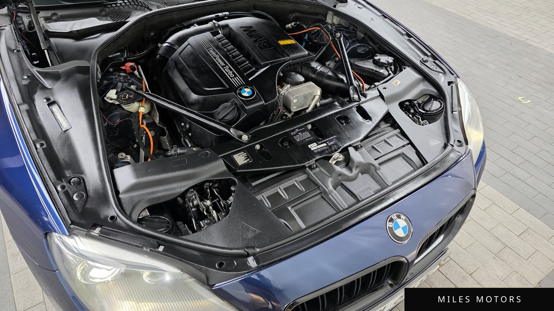 BMW 6 Series (F12) 2012 — миниатюра 6