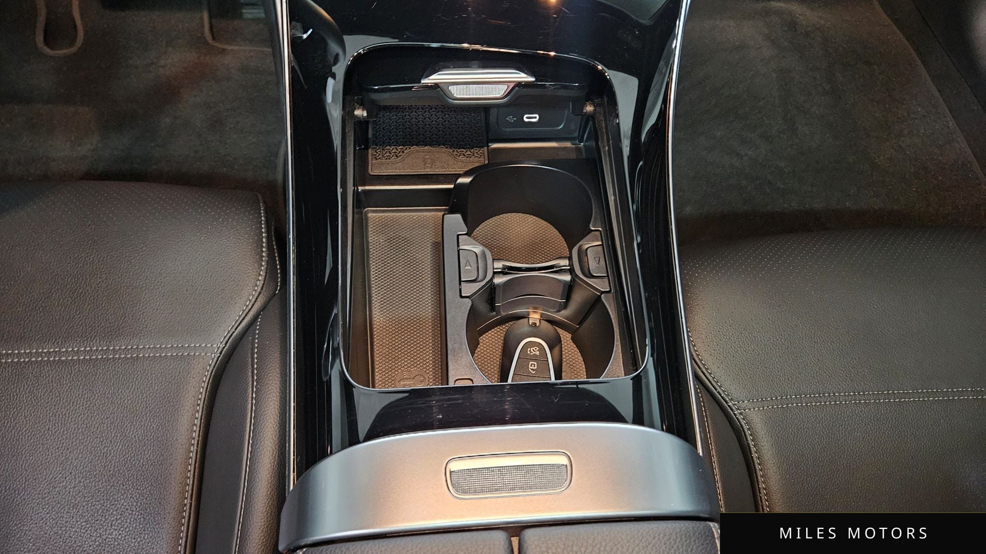 Mercedes-Benz C-Class W206 2024 — миниатюра 9