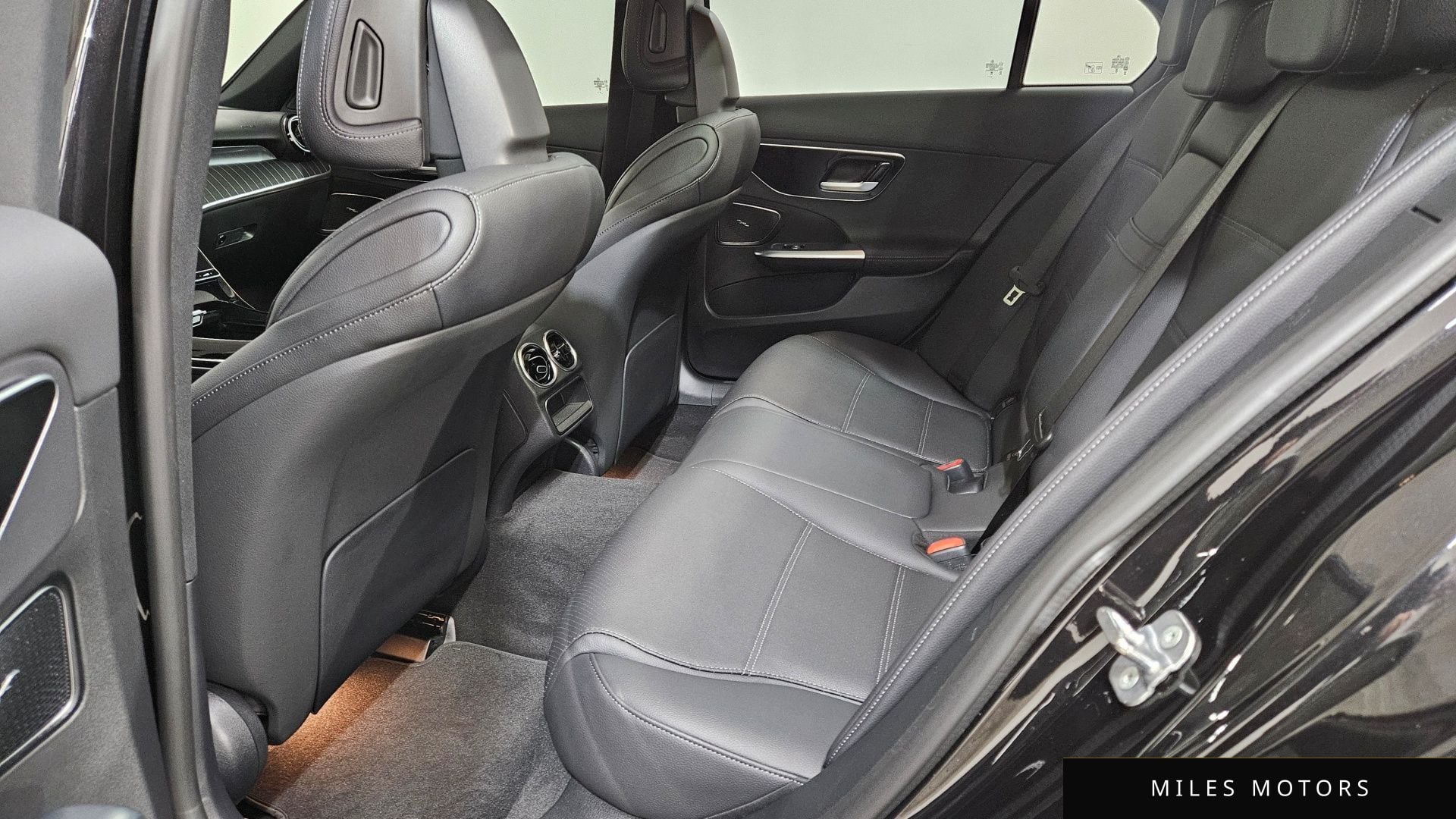 Mercedes-Benz C-Class W206 2024 — миниатюра 10