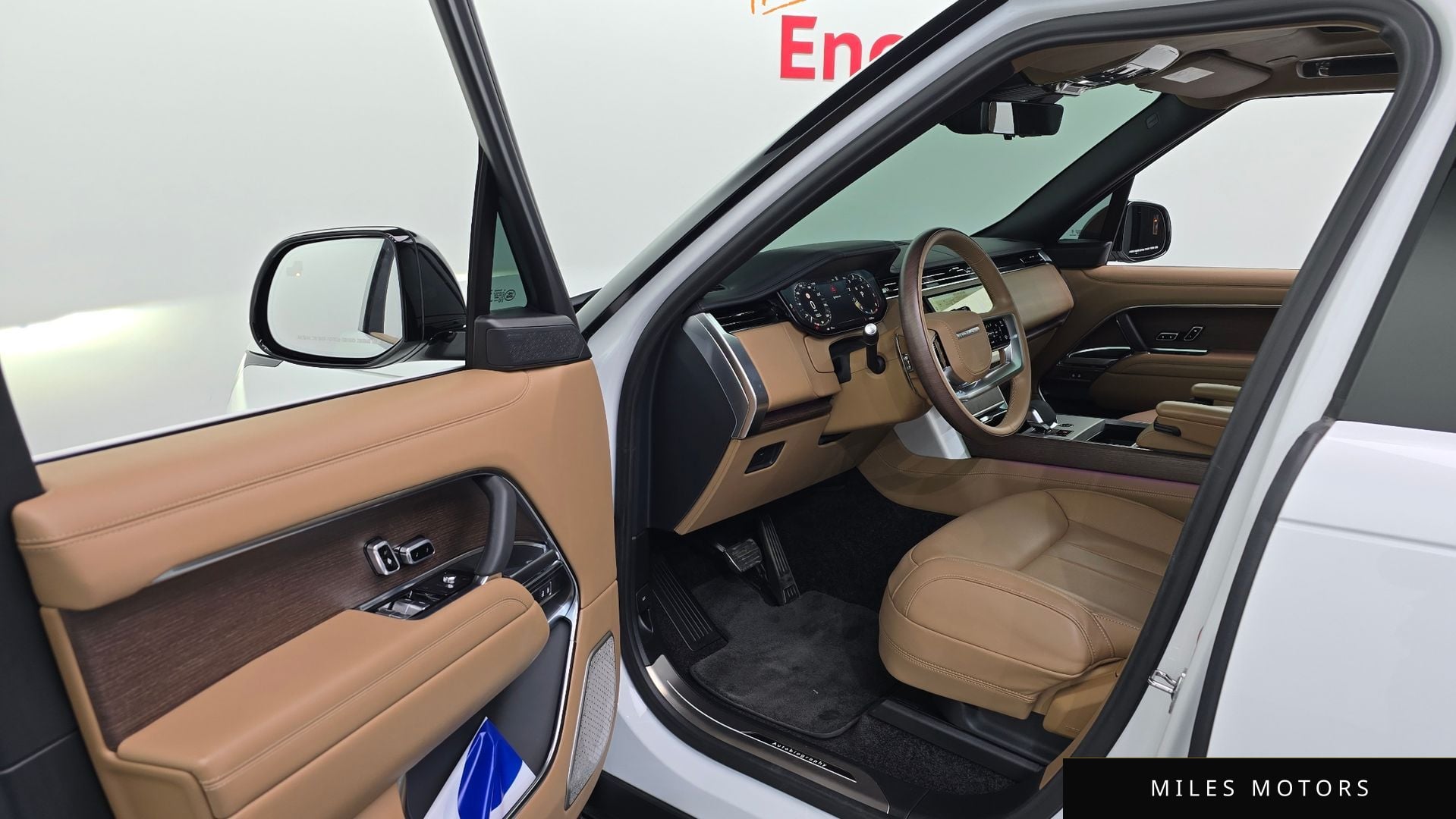 Land Rover Range Rover 2024 — миниатюра 10