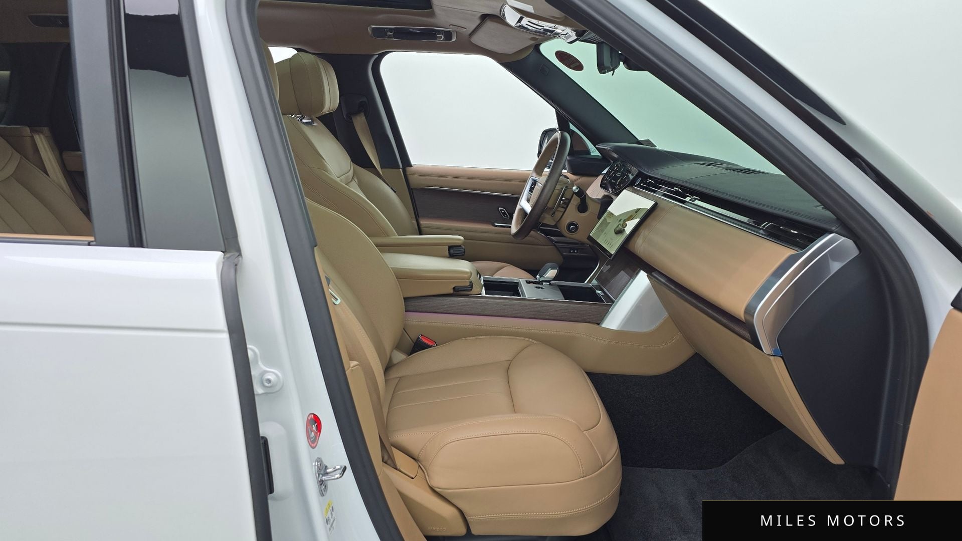 Land Rover Range Rover 2024 — миниатюра 11