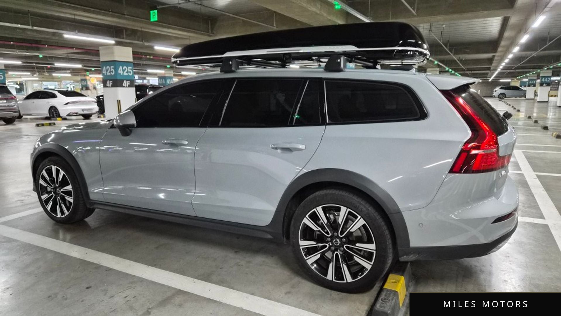 Volvo V60 2024 — миниатюра 5