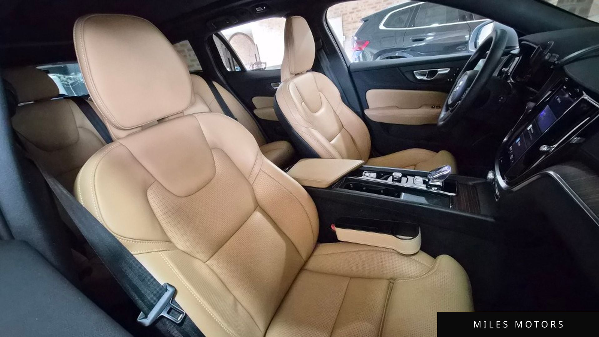 Volvo V60 2024 — миниатюра 11