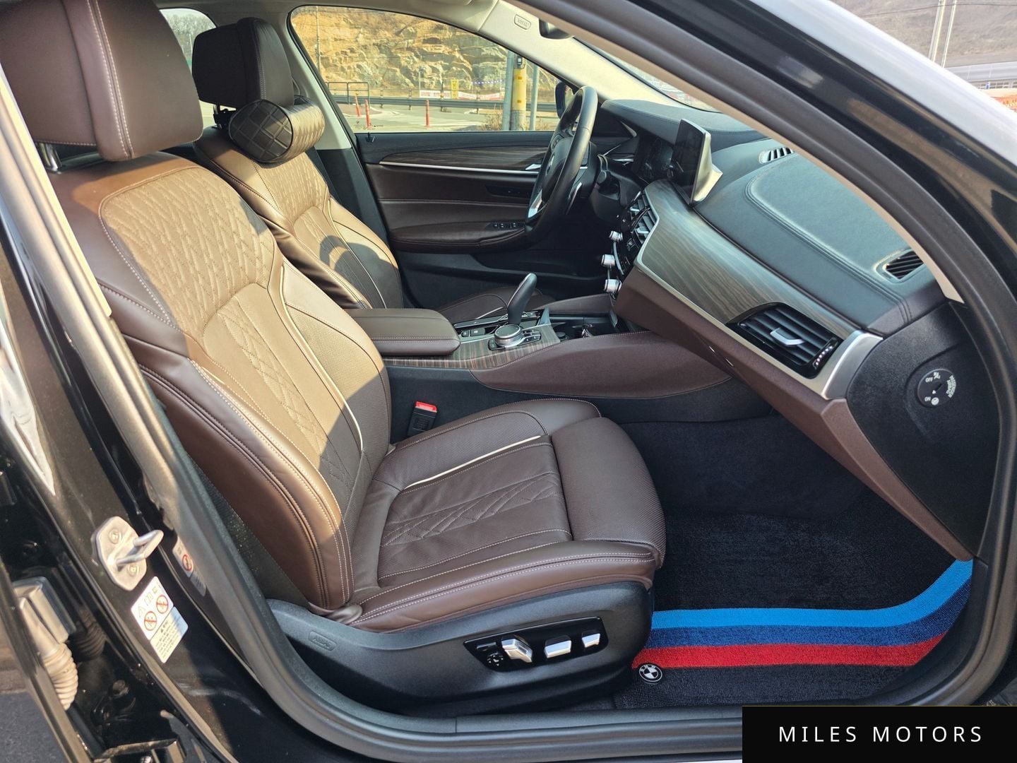 BMW 5 Series (G30) 2019 — миниатюра 11