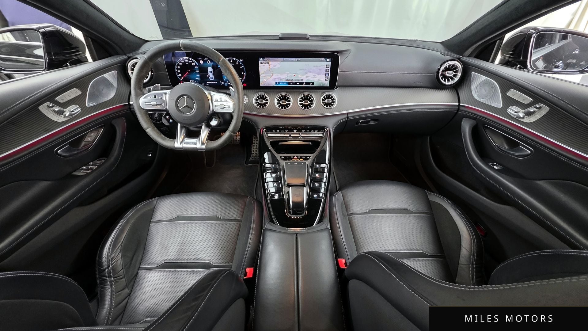 Mercedes-Benz AMG GT 2021 — миниатюра 7