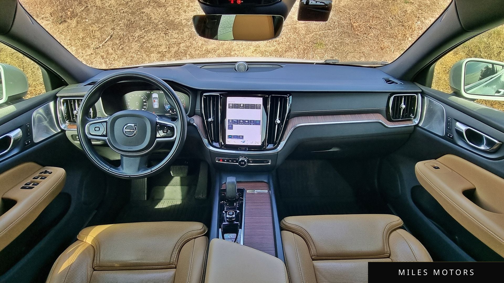 Volvo V60 2022 — миниатюра 8