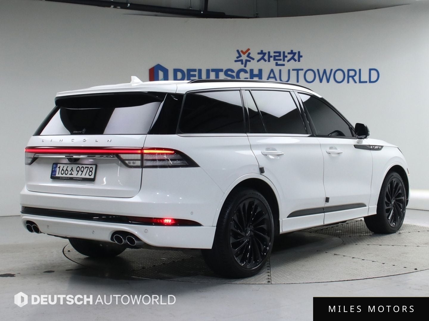 Lincoln Aviator 2023 — миниатюра 2