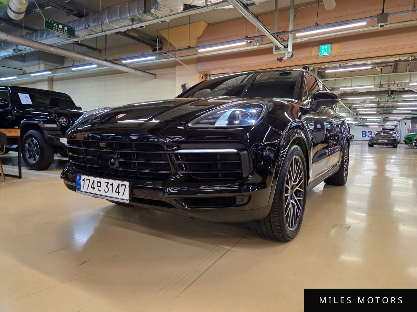 Porsche Cayenne 2022 — миниатюра 2