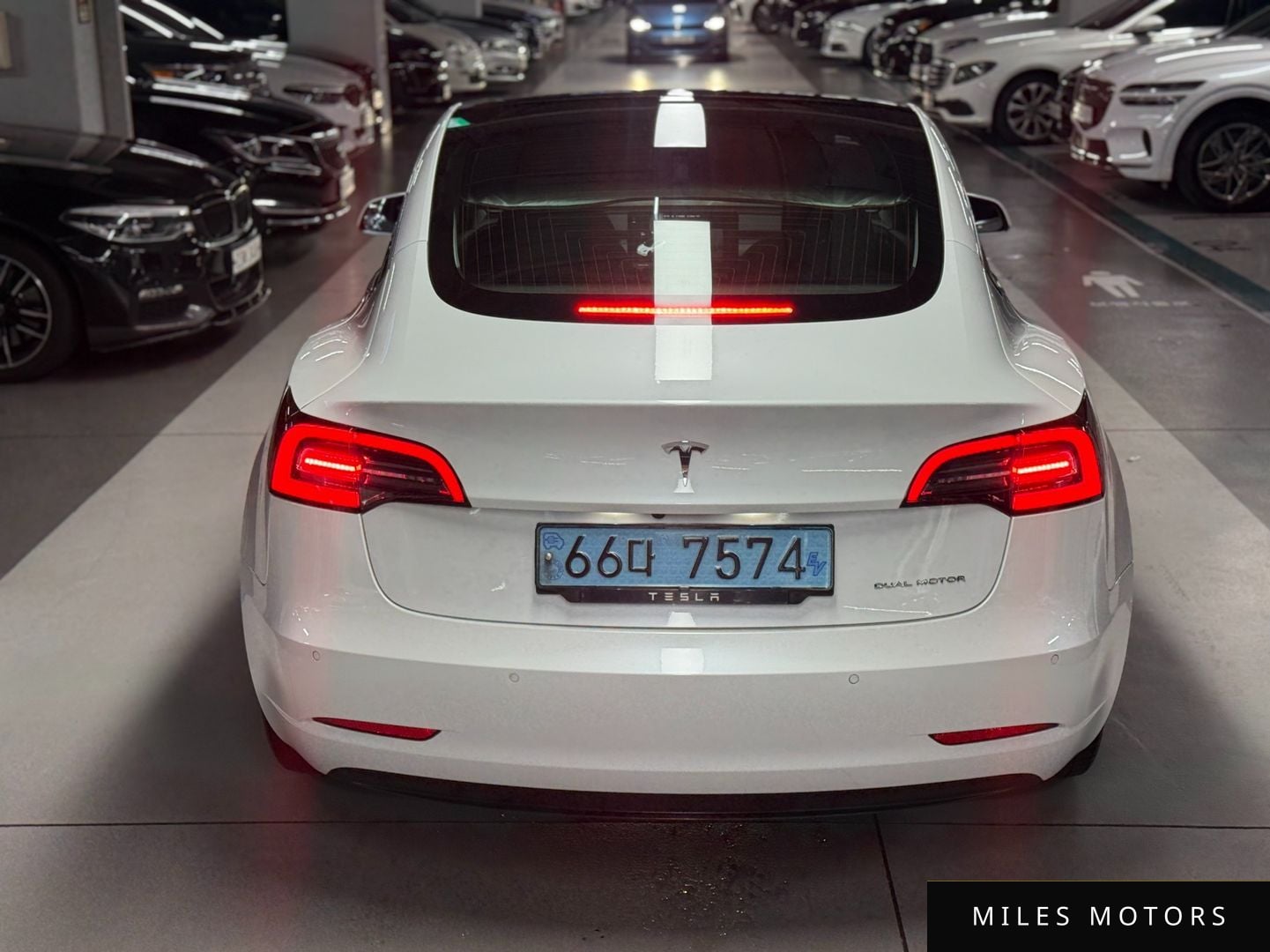 Tesla Model 3 2020 — миниатюра 5