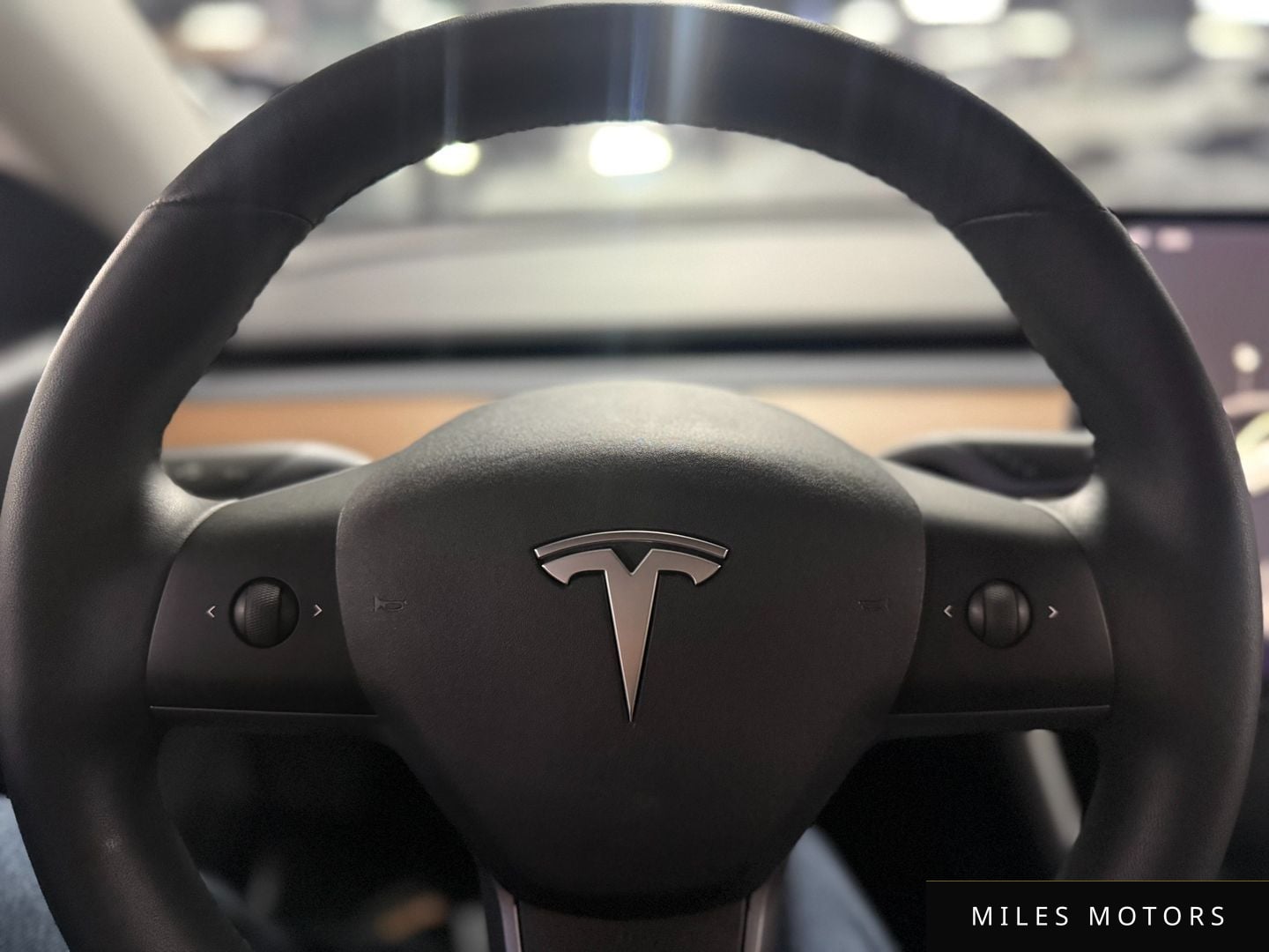 Tesla Model 3 2020 — миниатюра 12