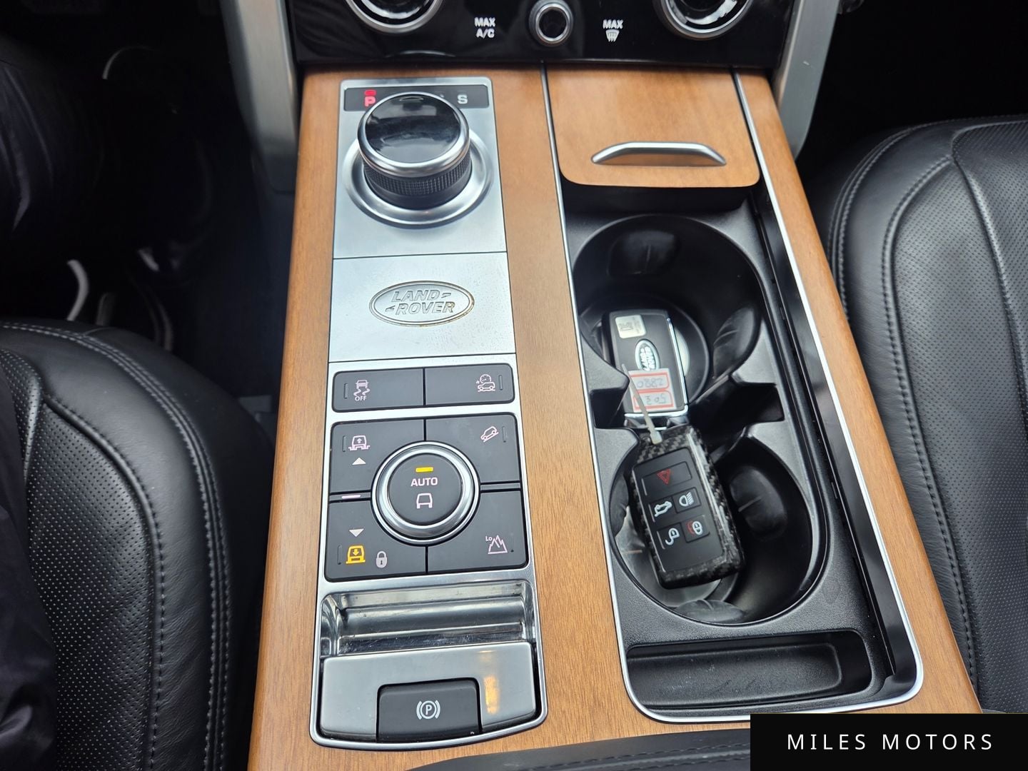 Land Rover 레인지로버 2019 — миниатюра 16