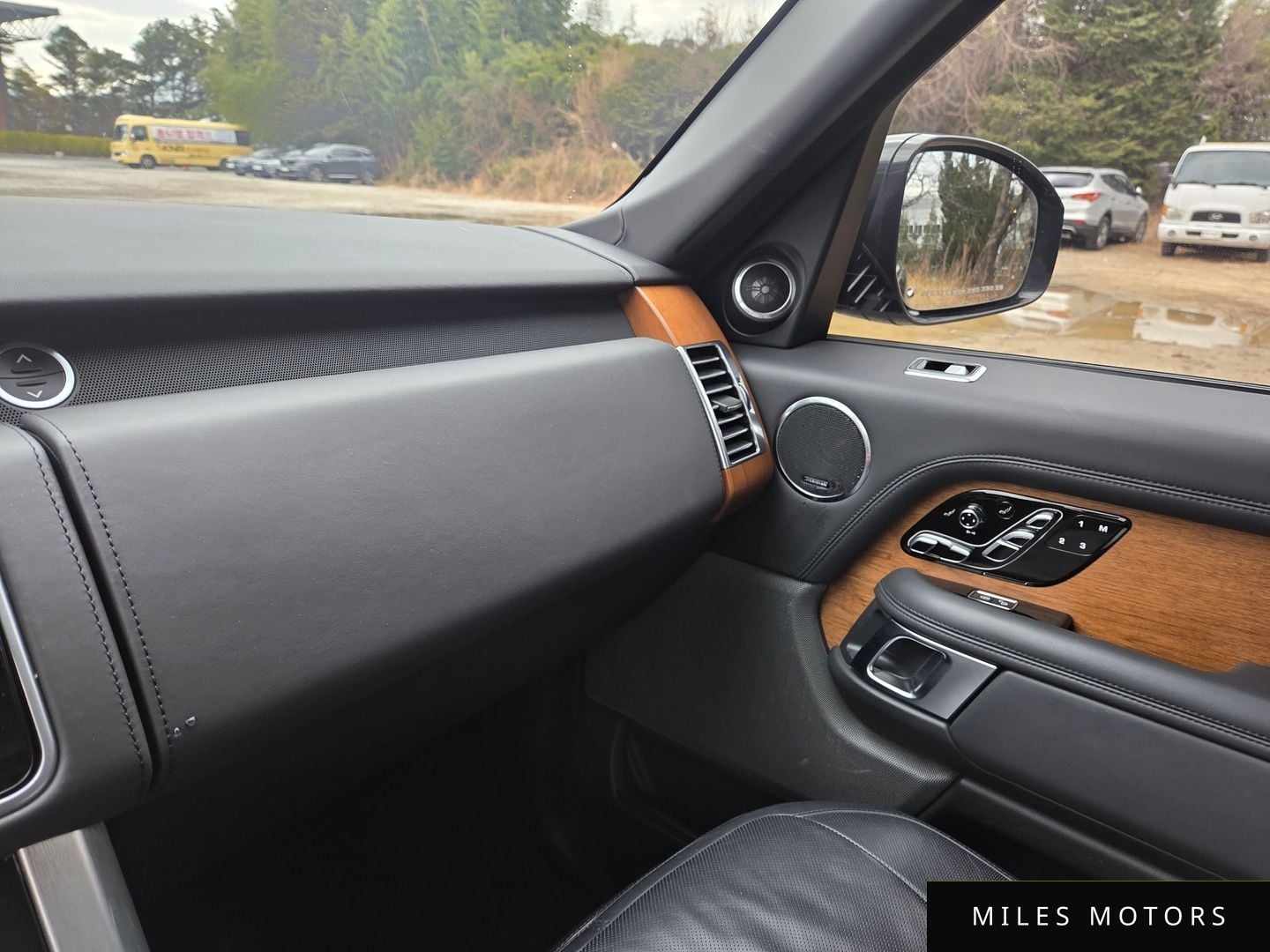 Land Rover 레인지로버 2019 — миниатюра 17