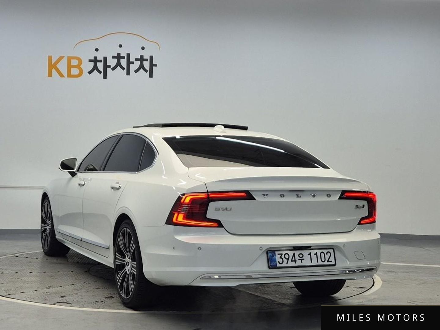 Volvo S90 2023 — миниатюра 2