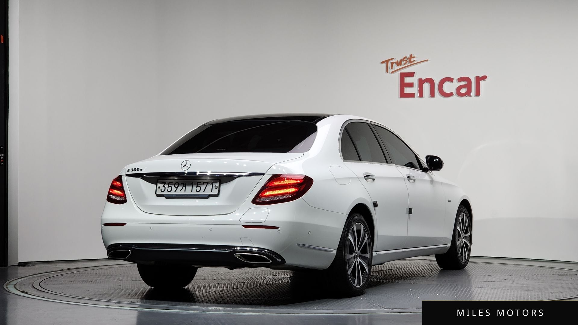 Mercedes-Benz E-Class W213 2019 — миниатюра 2