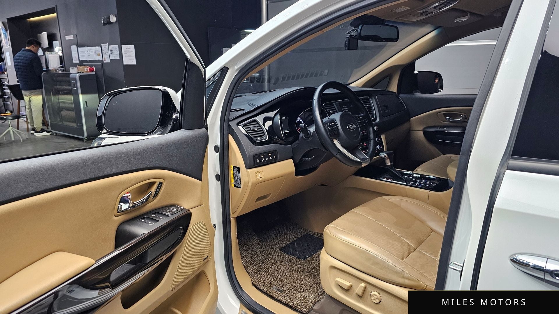 Kia Canival 2020 — миниатюра 11