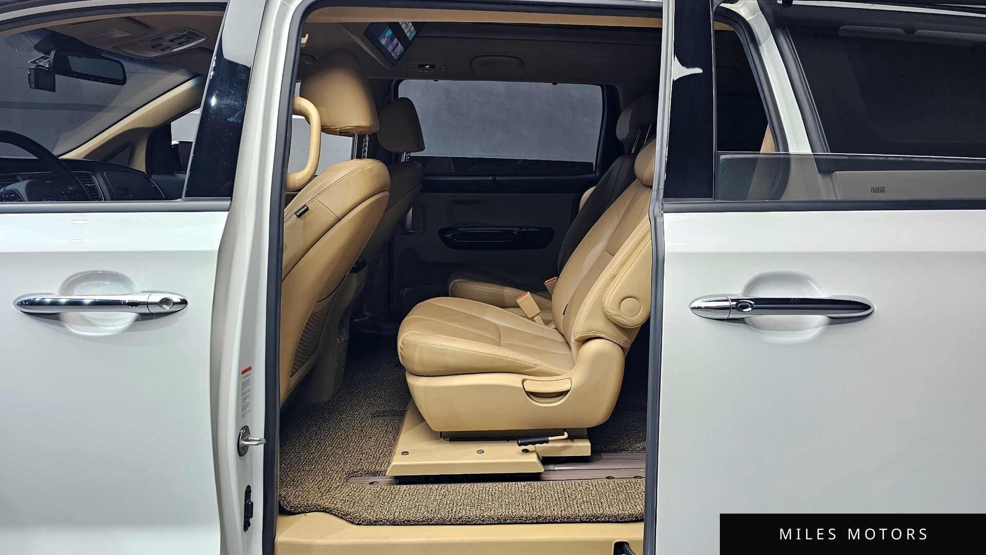 Kia Canival 2020 — миниатюра 12