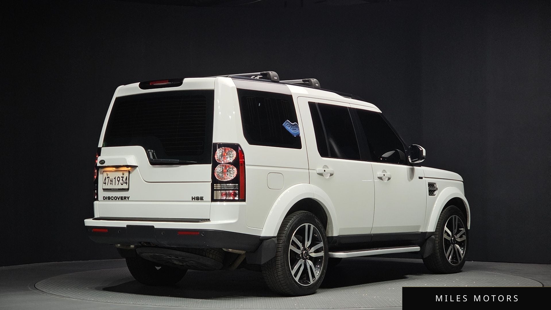 Land Rover Discovery 2016 — миниатюра 2