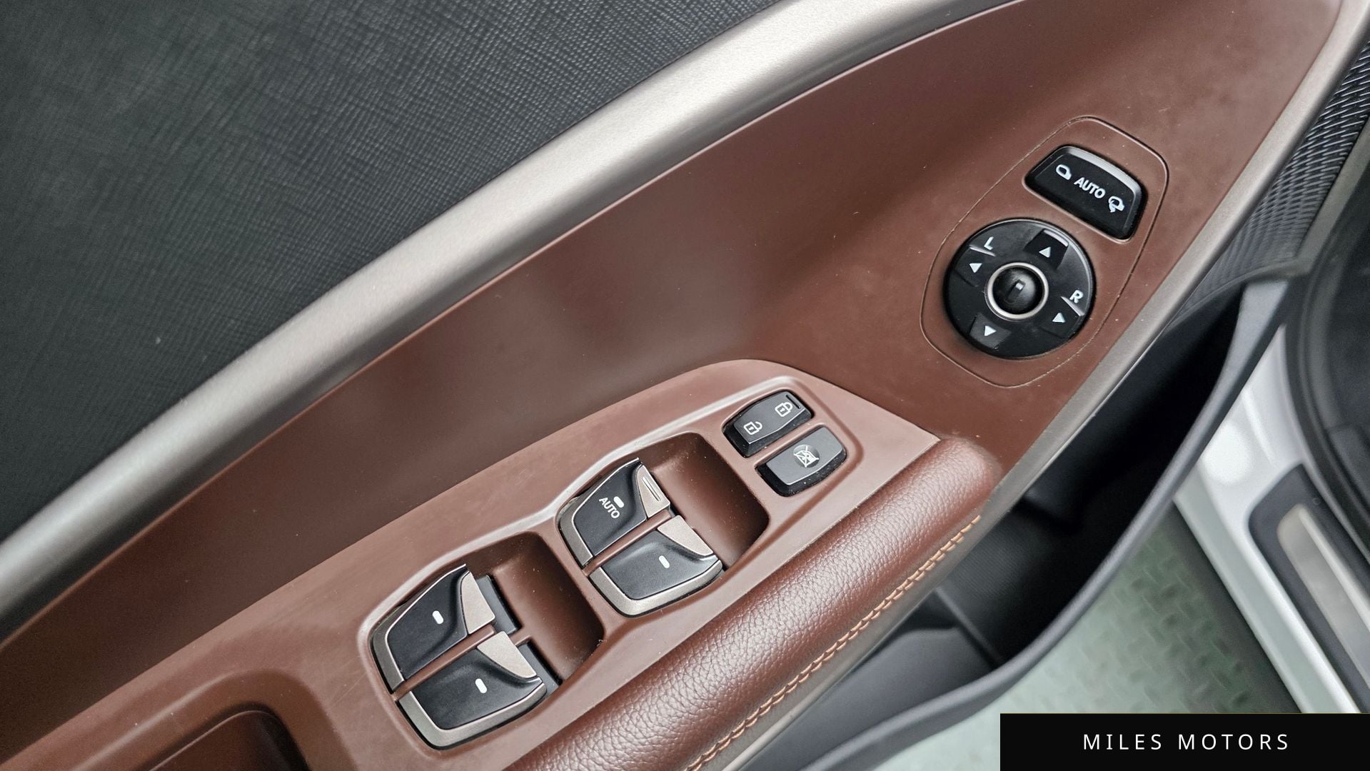 Hyundai Santafe 2017 — миниатюра 12