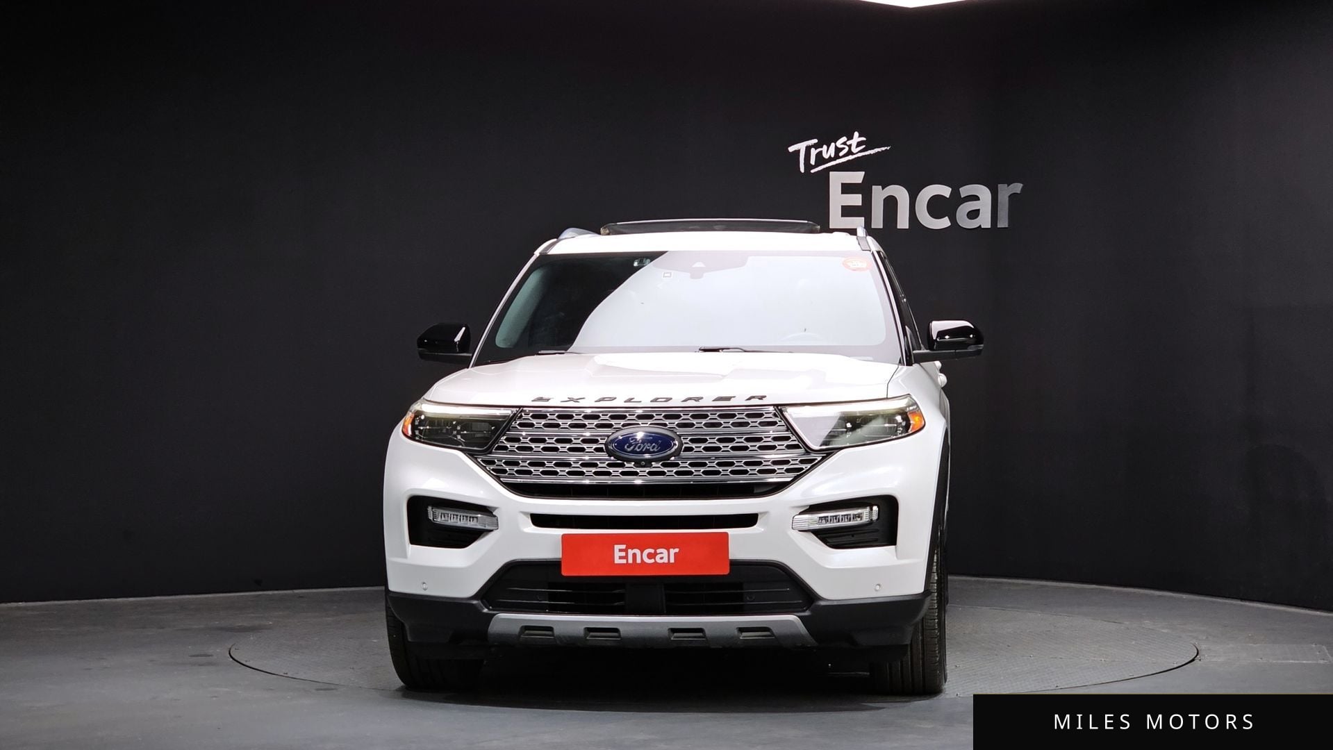 Ford Explorer 2020 — миниатюра 2