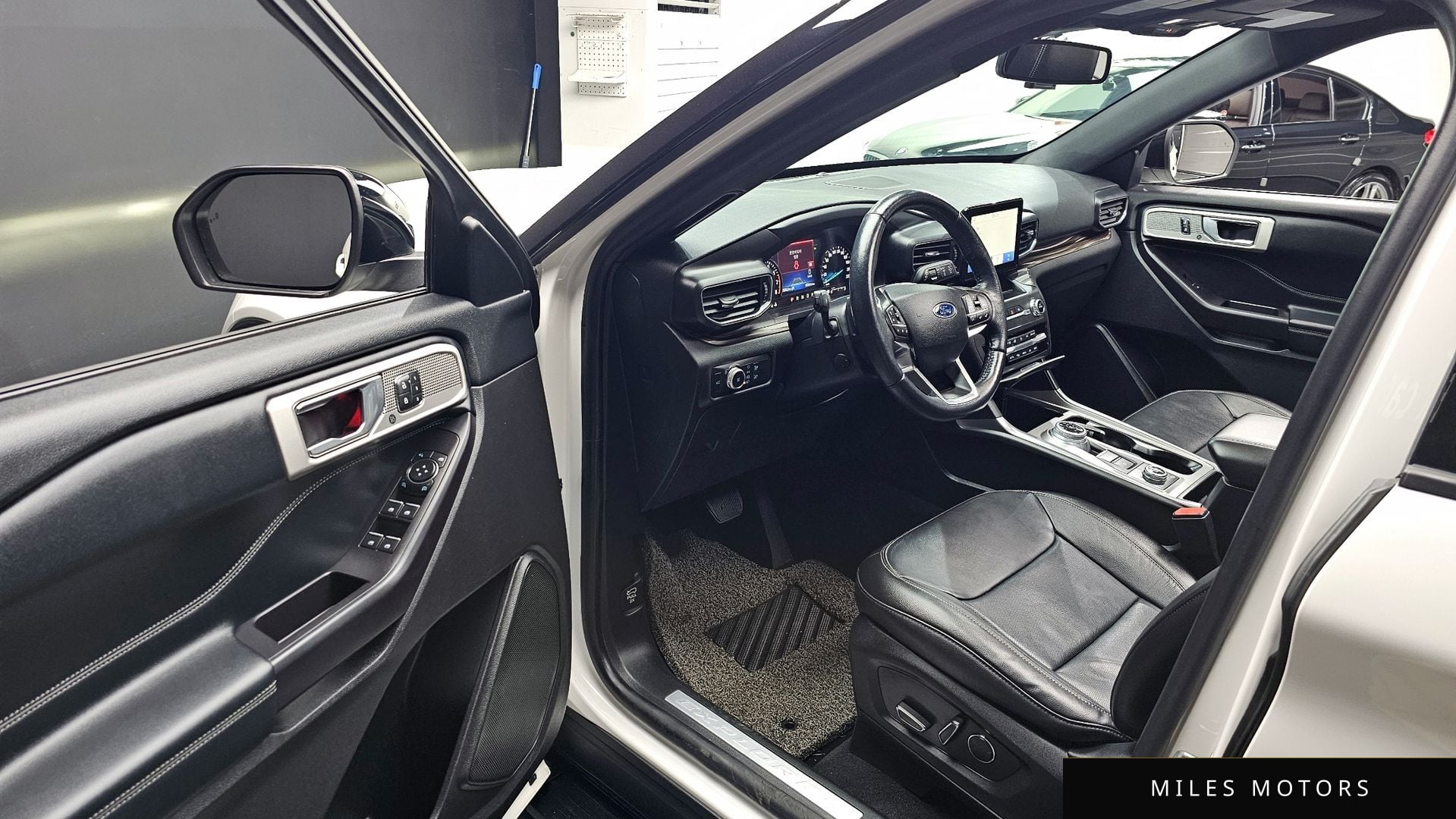 Ford Explorer 2020 — миниатюра 9