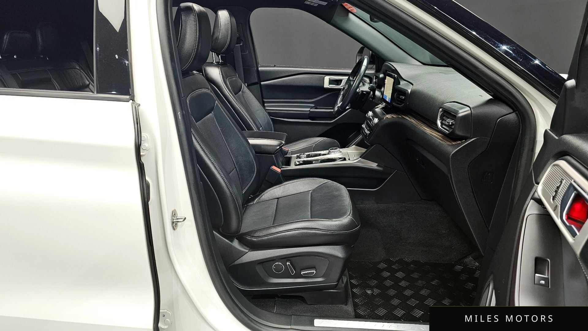 Ford Explorer 2020 — миниатюра 11