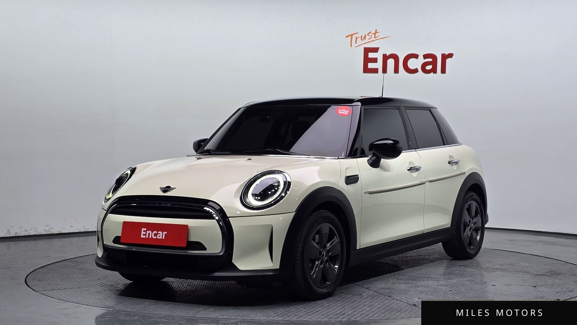 MINI Cooper 2023 — фото 1 из 12