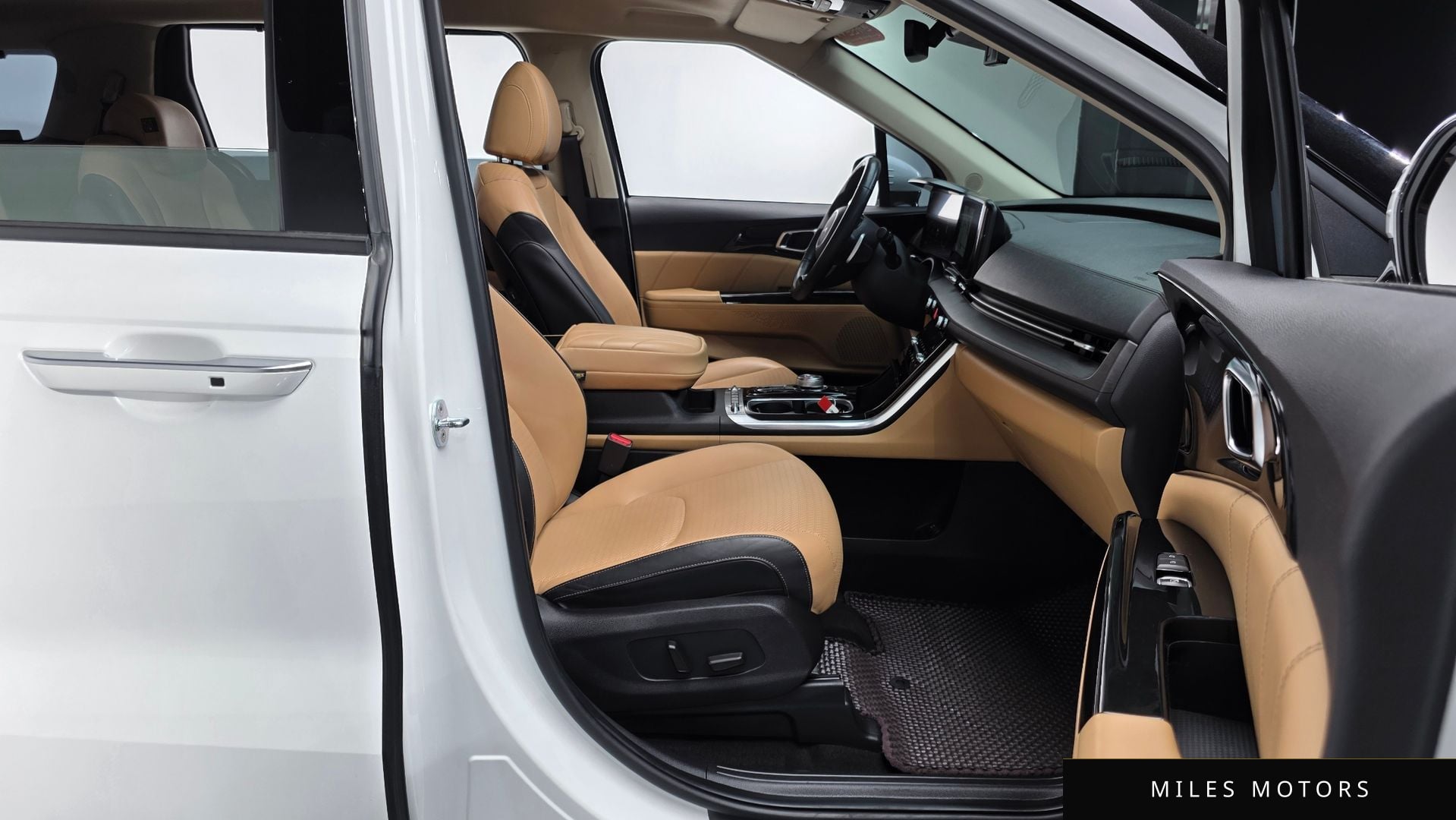 Kia Carnival 2022 — миниатюра 9