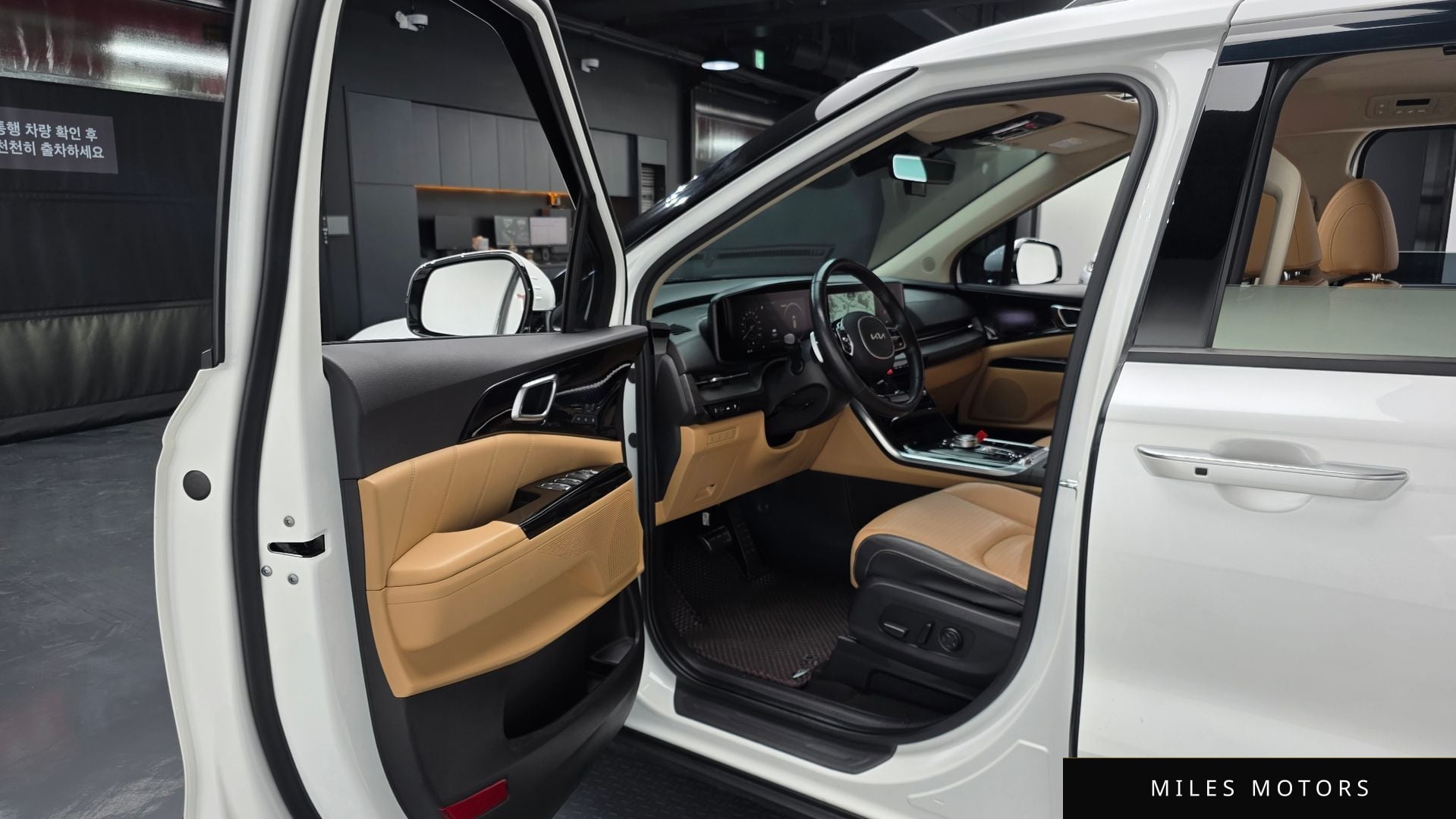 Kia Carnival 2022 — миниатюра 11