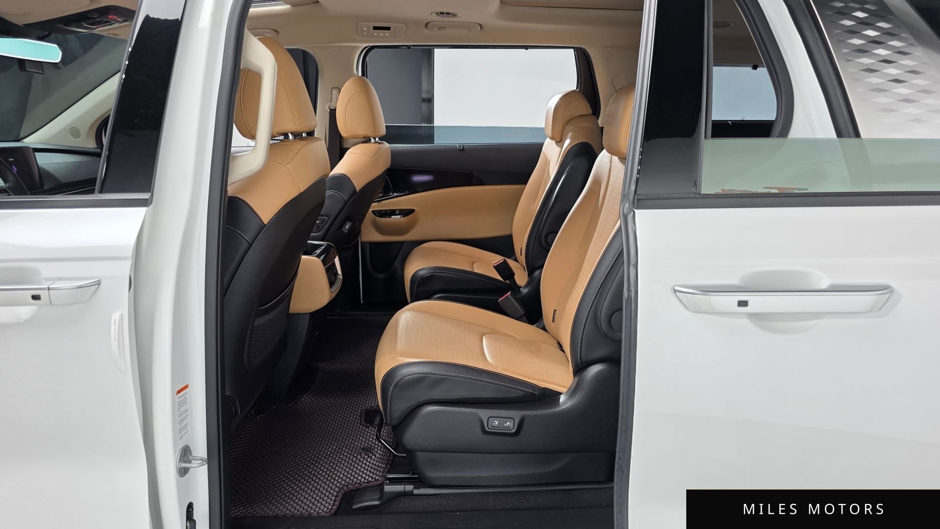 Kia Carnival 2022 — миниатюра 12
