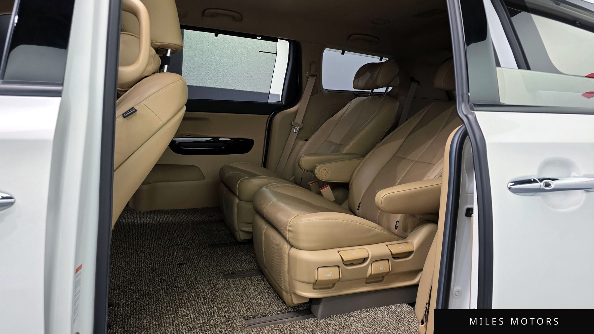 Kia Canival 2020 — миниатюра 12