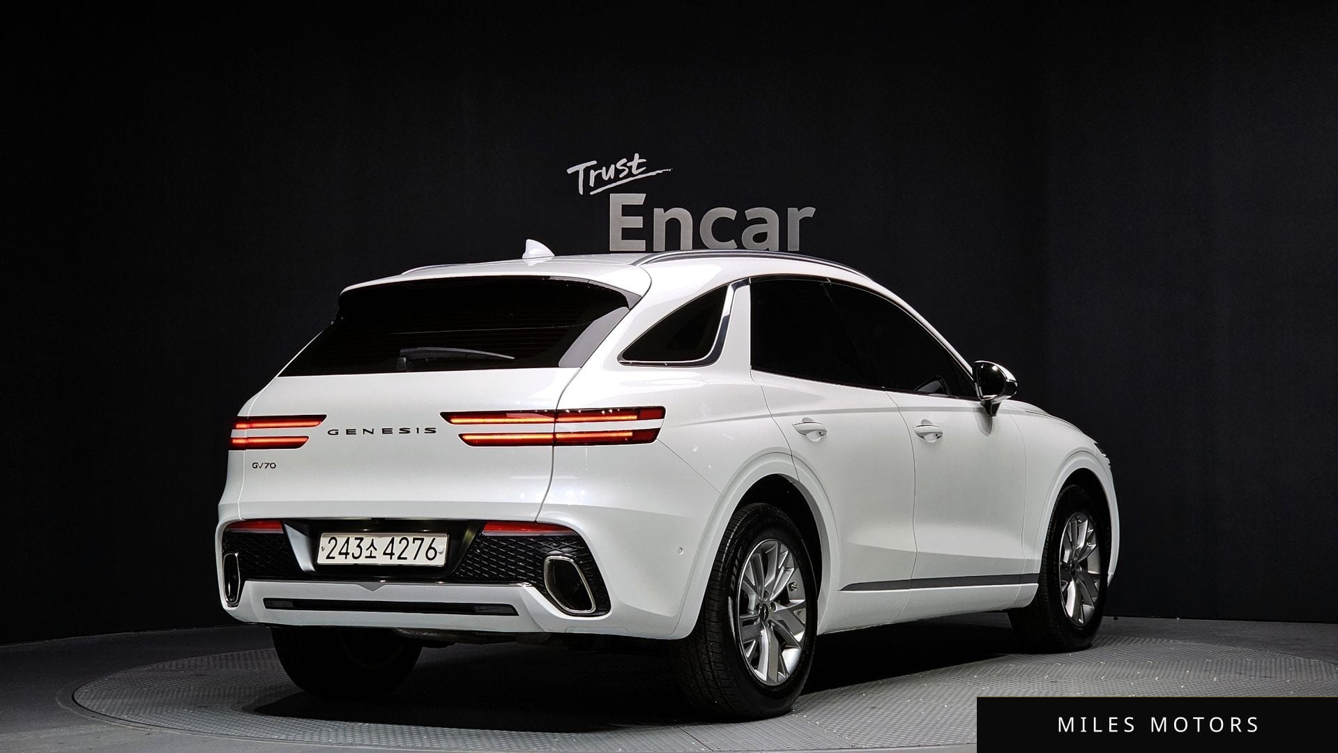 Genesis GV70 2024 — миниатюра 2