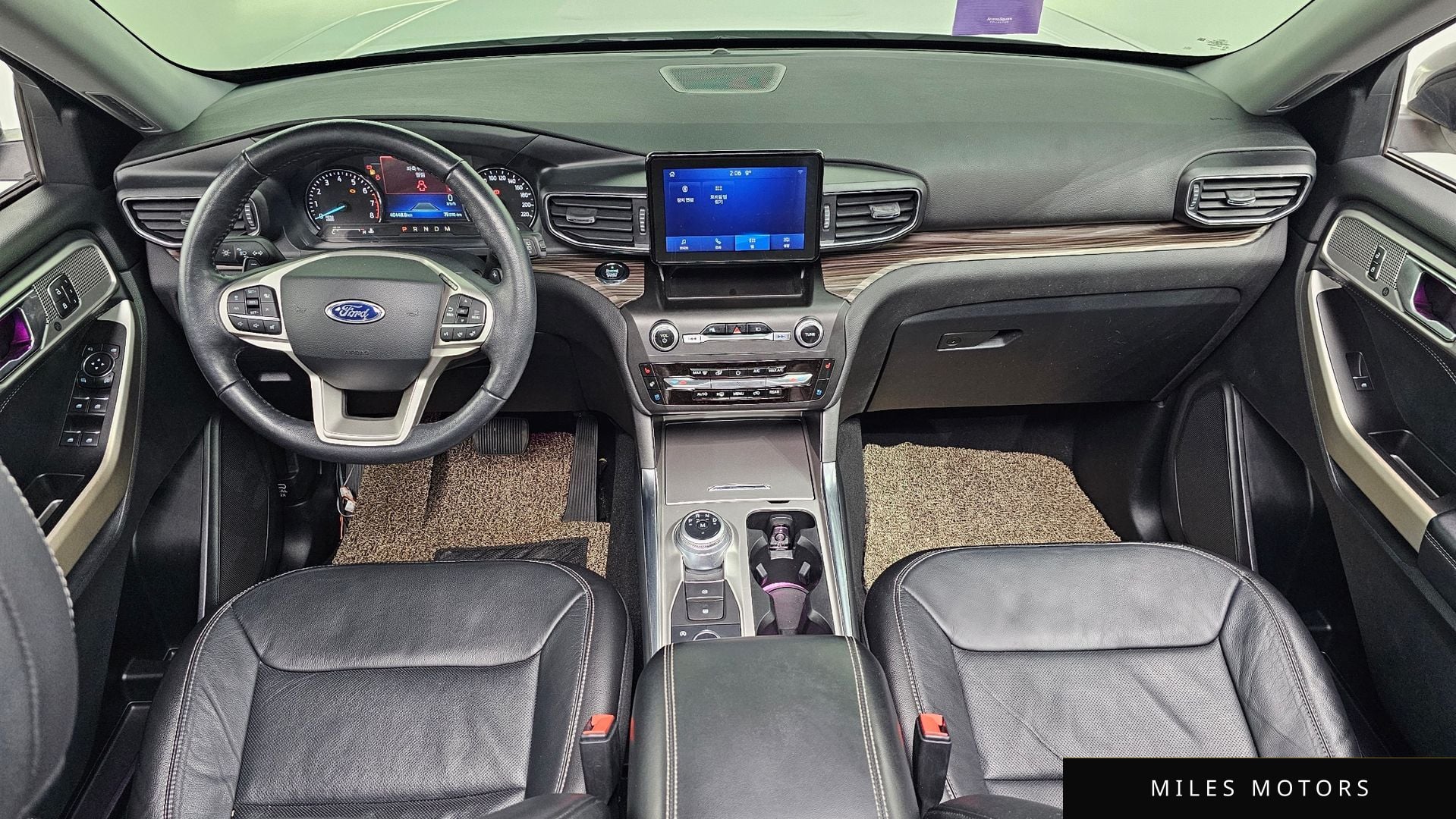 Ford Explorer 2020 — миниатюра 7
