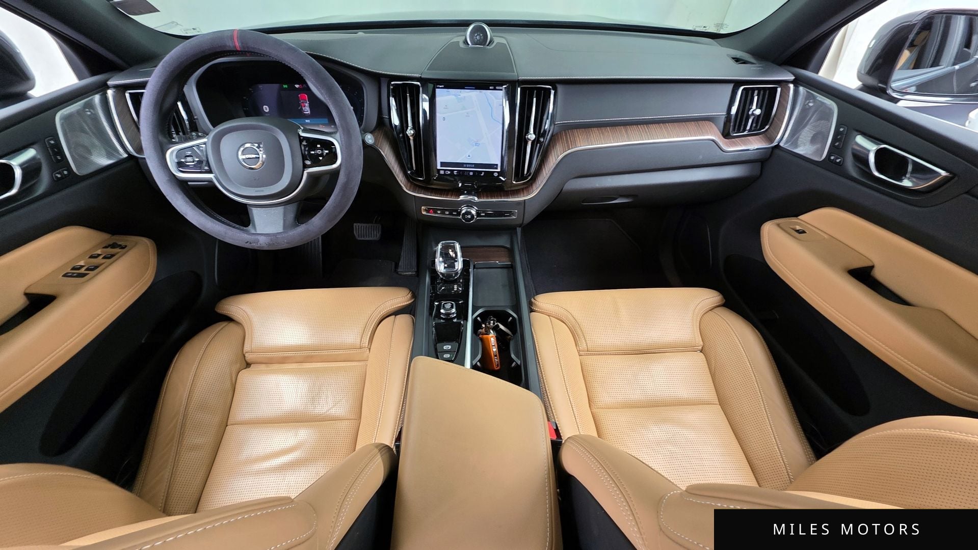 Volvo XC60 2022 — миниатюра 7