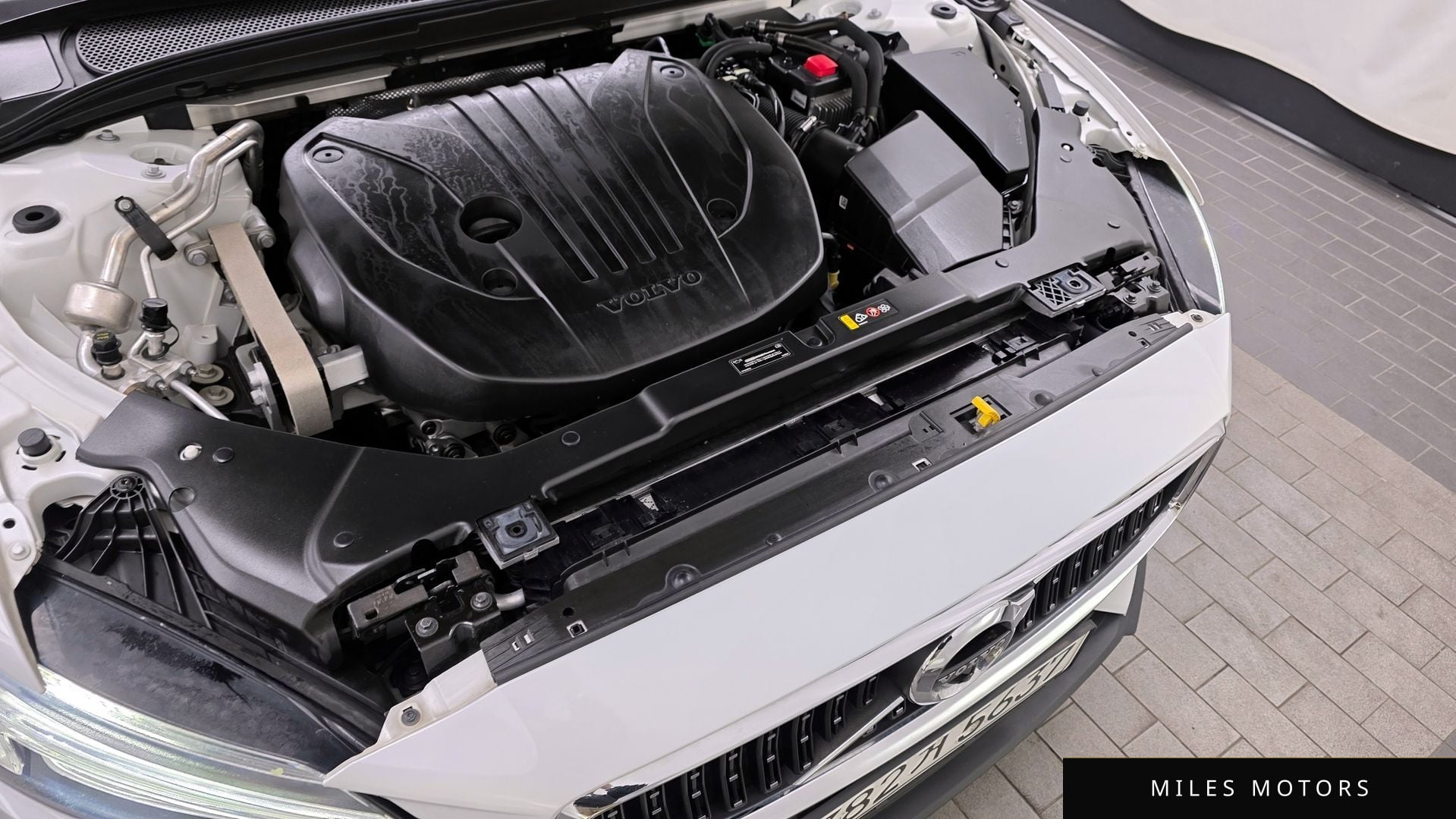 Volvo V60 2021 — миниатюра 6