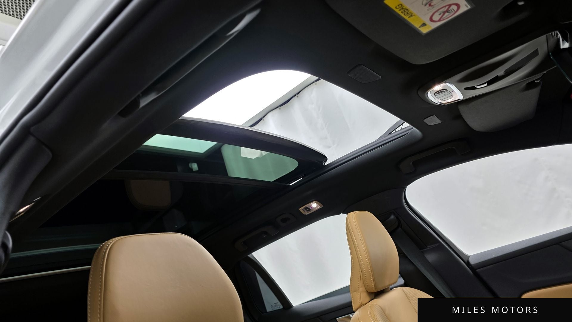 Volvo V60 2021 — миниатюра 17