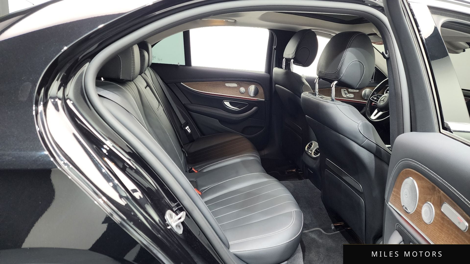Mercedes-Benz E-Class W213 2019 — миниатюра 12