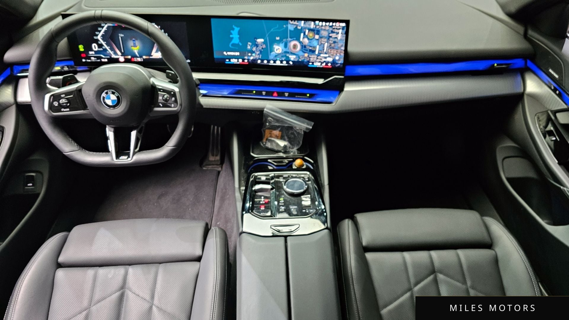 BMW 5 Series (G60) 2025 — миниатюра 7