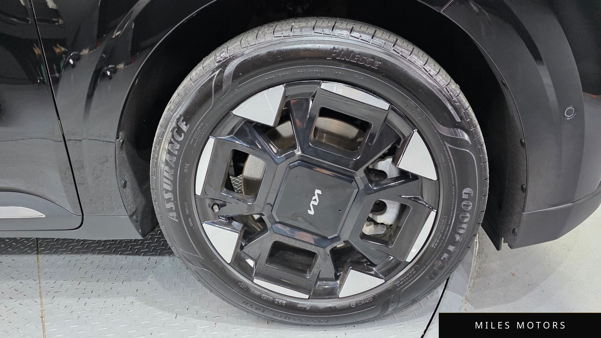 Kia Canival 2025 — миниатюра 5