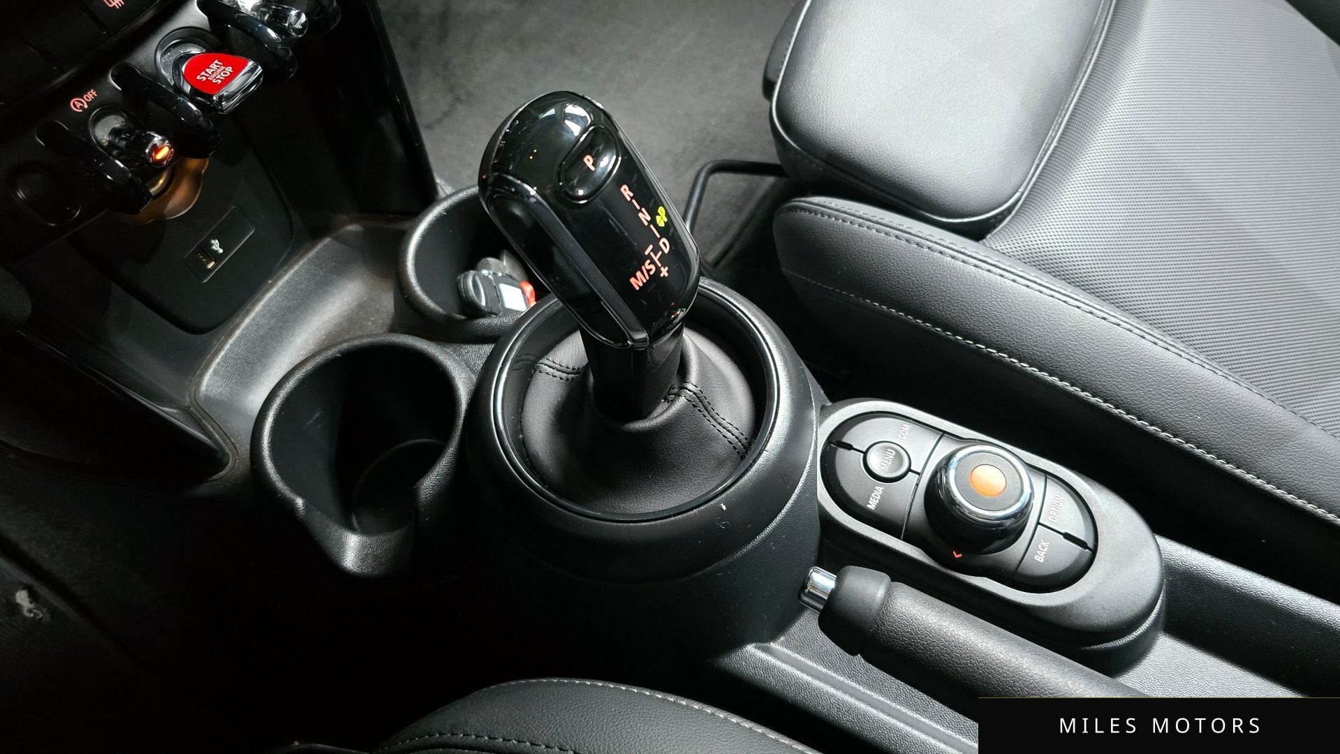 MINI Cooper 2023 — миниатюра 9