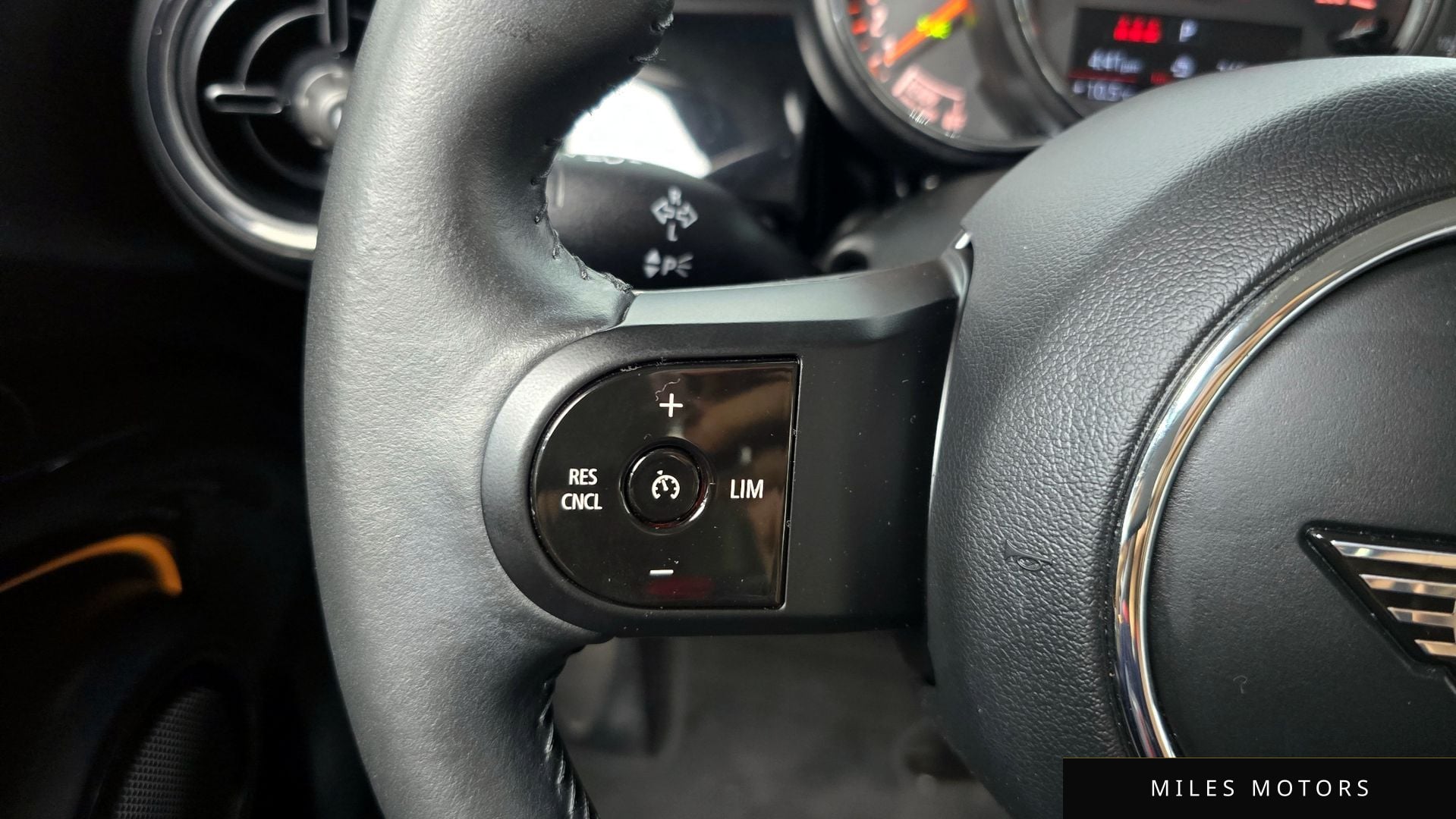 MINI Cooper 2023 — миниатюра 17