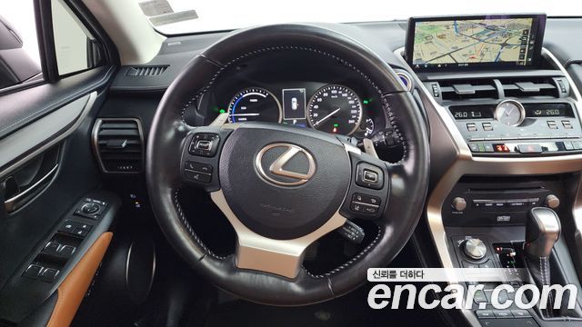Лексус NX300h 2020 — миниатюра 13