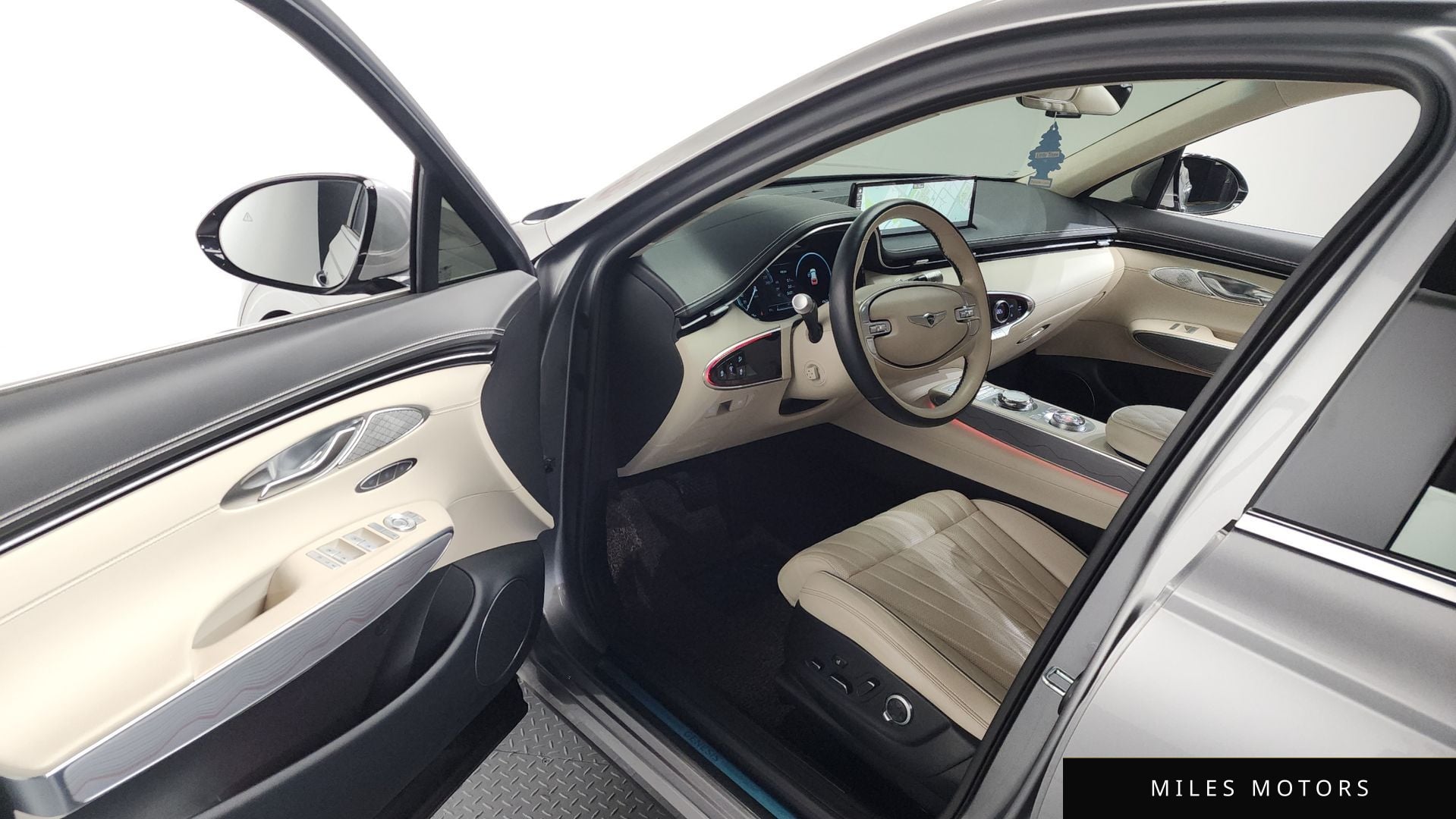 Genesis GV70 2022 — миниатюра 10