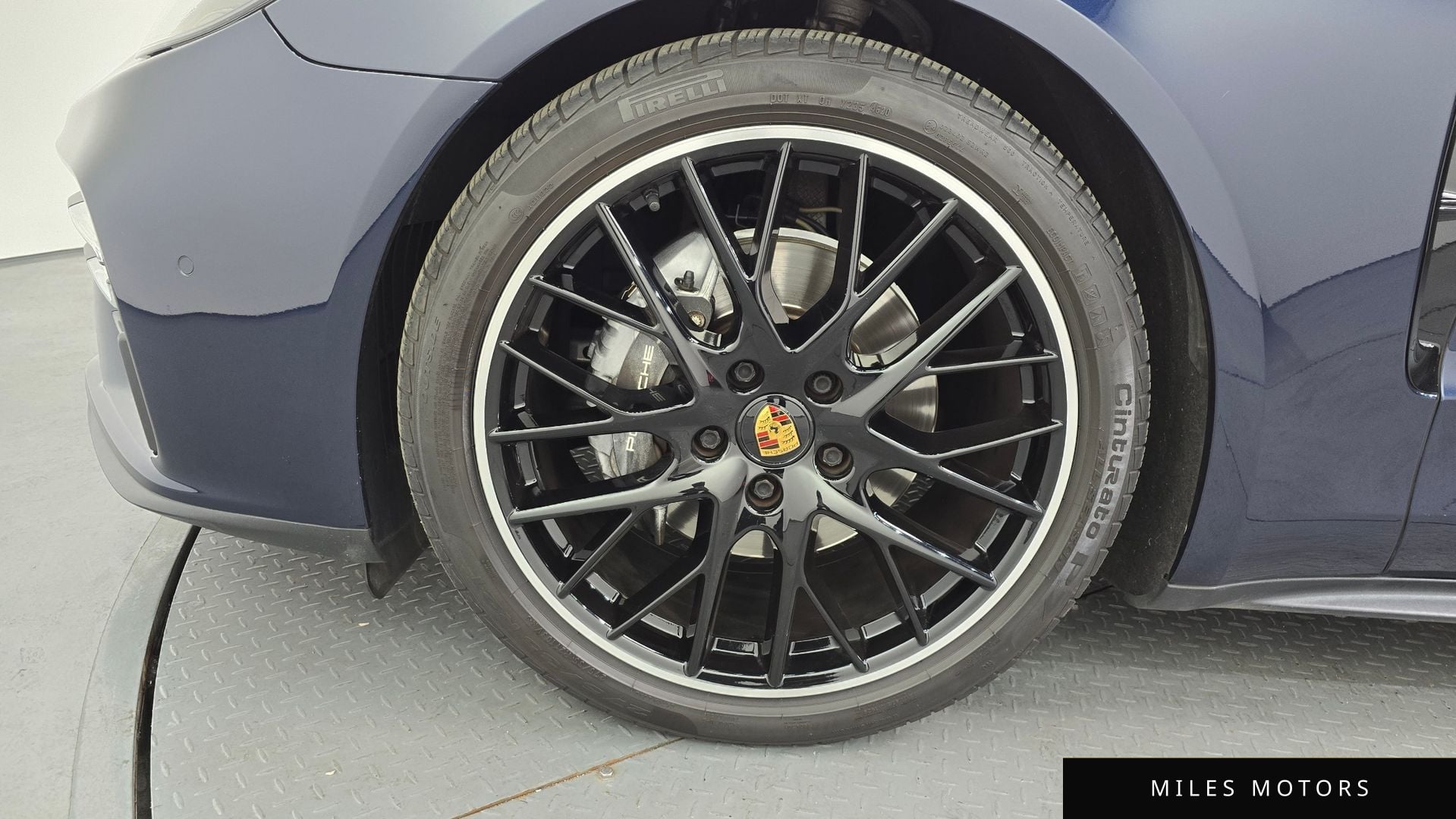Porsche Panamera 2021 — миниатюра 5