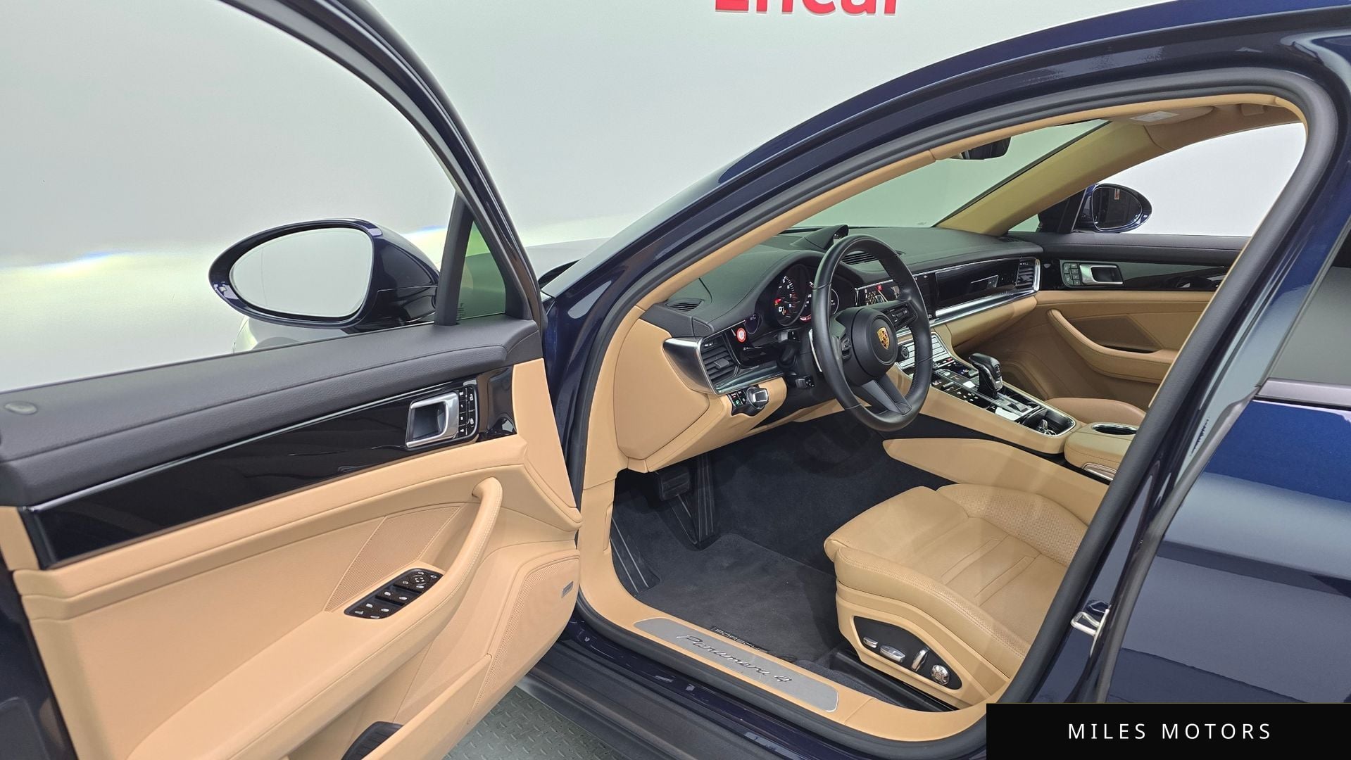 Porsche Panamera 2021 — миниатюра 10