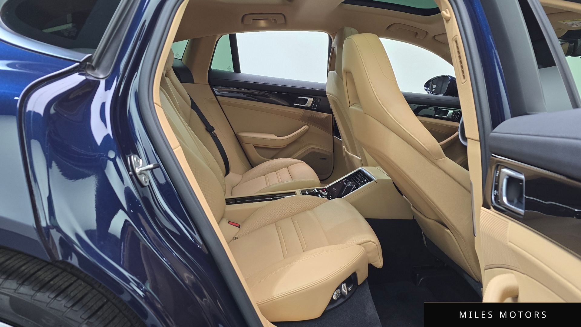 Porsche Panamera 2021 — миниатюра 12