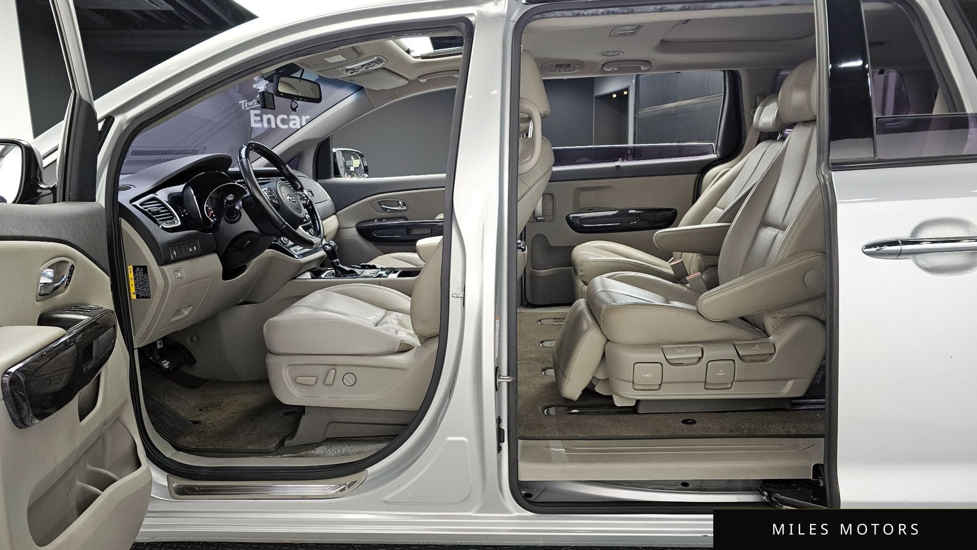 Kia Canival 2016 — миниатюра 10