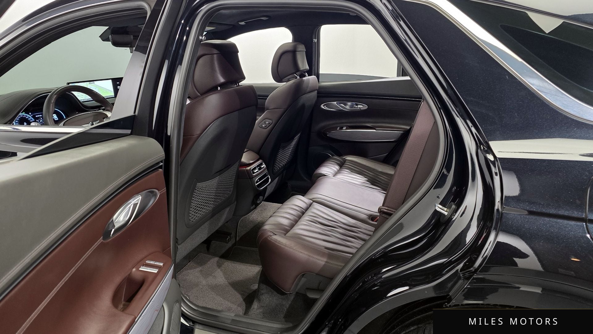 Genesis GV70 2021 — миниатюра 11