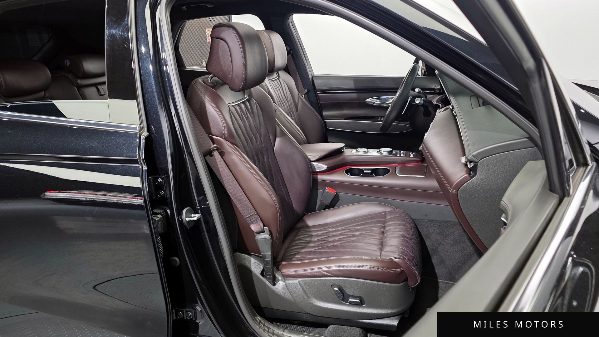 Genesis GV70 2021 — миниатюра 12