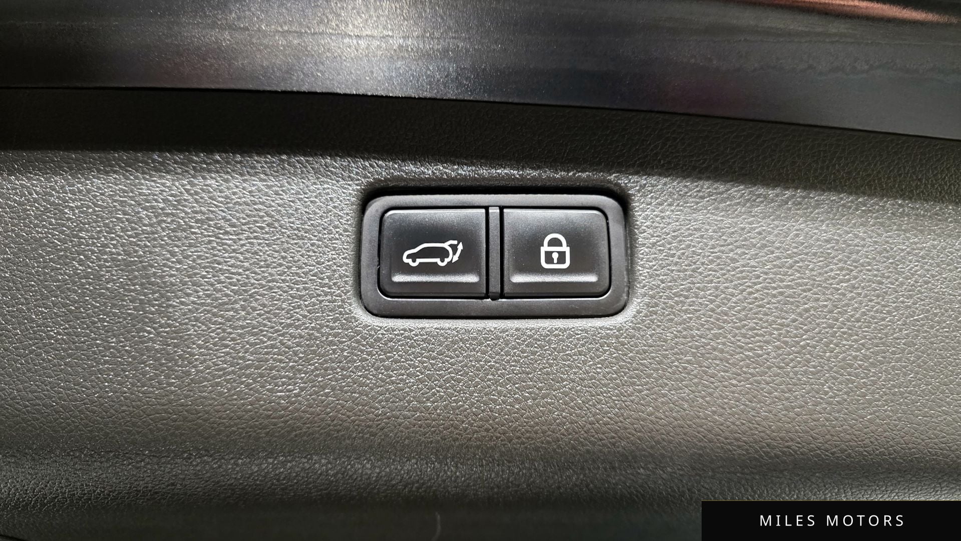 Genesis GV70 2021 — миниатюра 18
