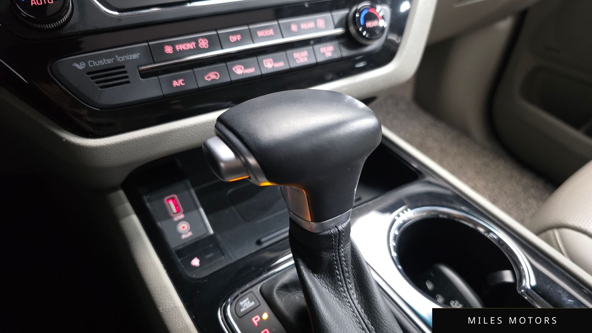 Kia Canival 2019 — миниатюра 9